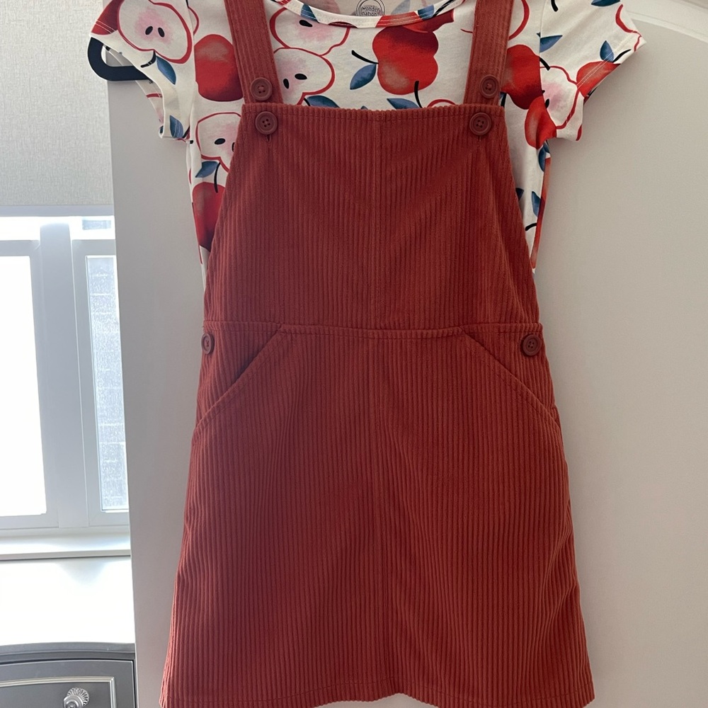 Overall skirt set